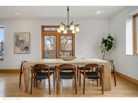 Tiny photo for 2801 W Eastwood Avenue, Chicago, IL 60625 (MLS # 12579185)
