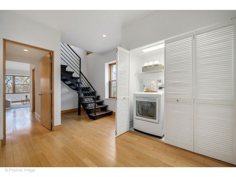 Tiny photo for 2801 W Eastwood Avenue, Chicago, IL 60625 (MLS # 12579185)