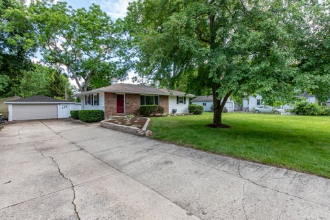 Tiny photo for 2109 7th Street, Winthrop Harbor, IL 60096 (MLS # 12664026)
