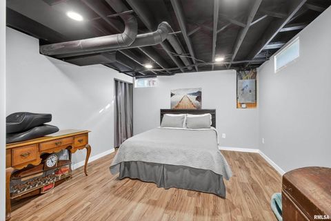 Tiny photo for 6050 Hillandale Road, Davenport, IA 52806 (MLS # QC4269281)