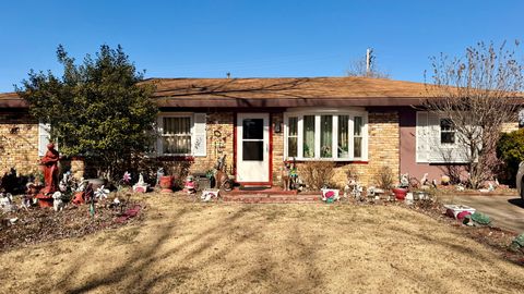 Photo of 1516 Ruth Ann Drive, Centralia, IL 62801 (MLS # 12579341)