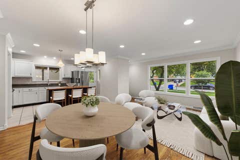 Tiny photo for 417 DAWN Avenue, Glen Ellyn, IL 60137 (MLS # 12711244)