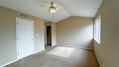 Tiny photo for 1015 Woodview Court, Aurora, IL 60502 (MLS # 12570482)