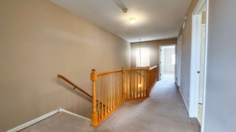 Tiny photo for 1015 Woodview Court, Aurora, IL 60502 (MLS # 12570482)