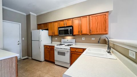 Tiny photo for 1015 Woodview Court, Aurora, IL 60502 (MLS # 12570482)