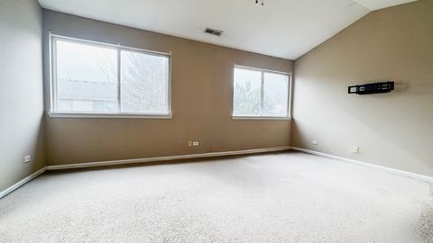 Tiny photo for 1015 Woodview Court, Aurora, IL 60502 (MLS # 12570482)
