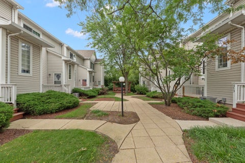 Tiny photo for 320 Rosebud Court, Bolingbrook, IL 60440 (MLS # 12699733)