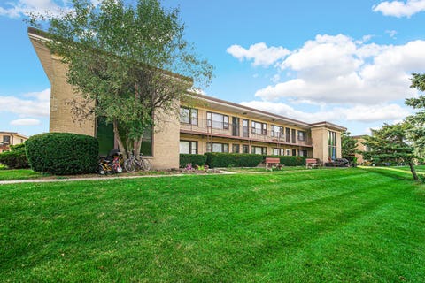 Tiny photo for 14 King Arthur Court #13, Northlake, IL 60164 (MLS # 12719772)