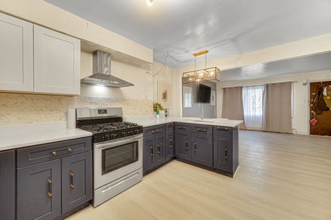 Tiny photo for 14 King Arthur Court #13, Northlake, IL 60164 (MLS # 12719772)