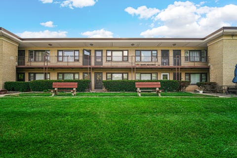 Tiny photo for 14 King Arthur Court #13, Northlake, IL 60164 (MLS # 12719772)