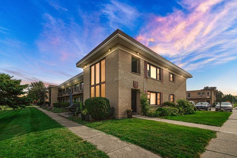 Tiny photo for 14 King Arthur Court #13, Northlake, IL 60164 (MLS # 12719772)