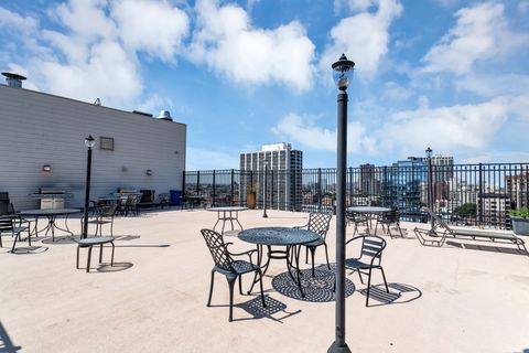 Tiny photo for 450 W Briar Place #13G, Chicago, IL 60657 (MLS # 12545666)