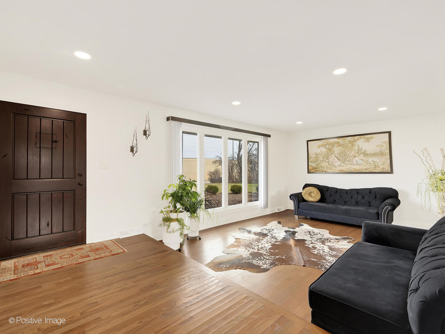 20W065 S Frontage Road