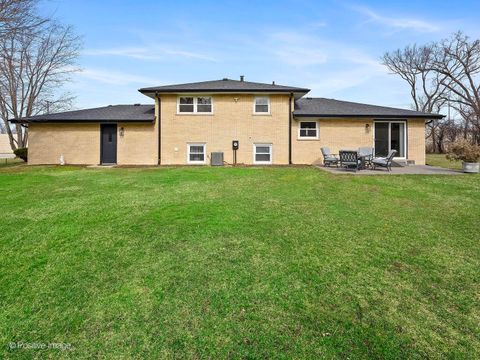 Tiny photo for 20W065 S Frontage Road, Lemont, IL 60439 (MLS # 12599624)