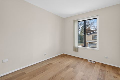 Tiny photo for 455 Kennedy Place, Vernon Hills, IL 60061 (MLS # 12571865)