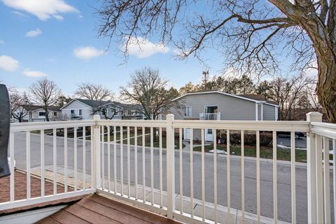 Tiny photo for 455 Kennedy Place, Vernon Hills, IL 60061 (MLS # 12571865)