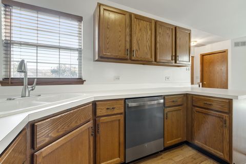 Tiny photo for 1148 Harbor Court, Glendale Heights, IL 60139 (MLS # 12487716)