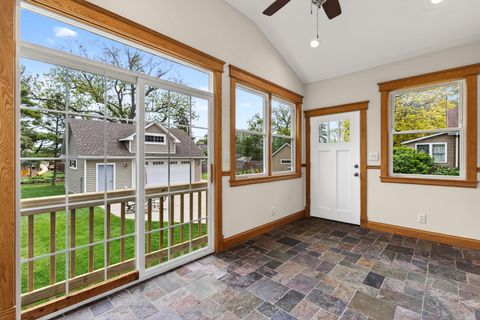 Tiny photo for Des Plaines, IL 60016 (MLS # 12647032)