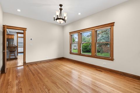 Tiny photo for Des Plaines, IL 60016 (MLS # 12647032)