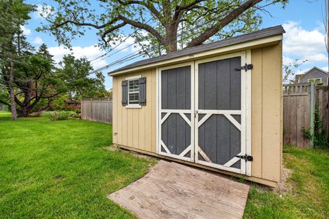 Tiny photo for Des Plaines, IL 60016 (MLS # 12647032)