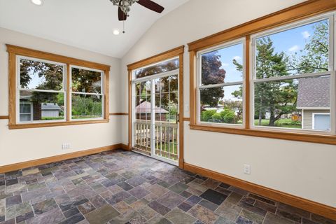 Tiny photo for Des Plaines, IL 60016 (MLS # 12647032)