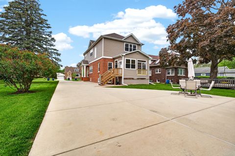 Tiny photo for Des Plaines, IL 60016 (MLS # 12647032)