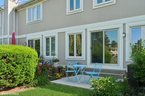 Tiny photo for 336 Redwing Drive #18-3, Deerfield, IL 60015 (MLS # 12396395)