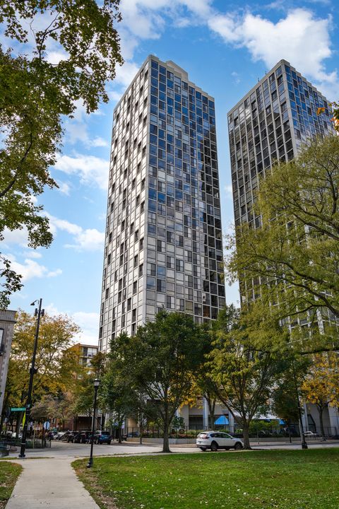 Photo of Chicago, IL 60614 (MLS # 12511483)