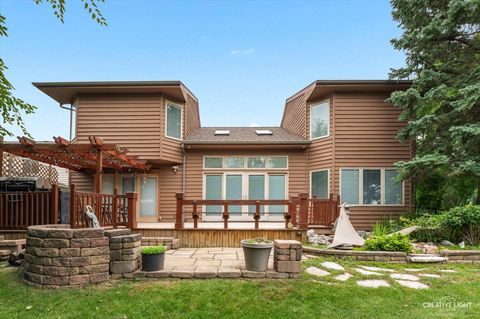 Tiny photo for 1500 Sequoia Road, Naperville, IL 60540 (MLS # 12462484)