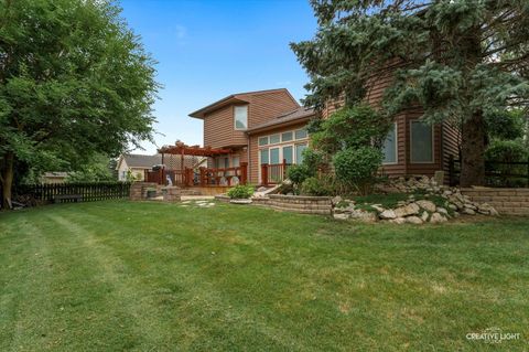 Tiny photo for 1500 Sequoia Road, Naperville, IL 60540 (MLS # 12462484)