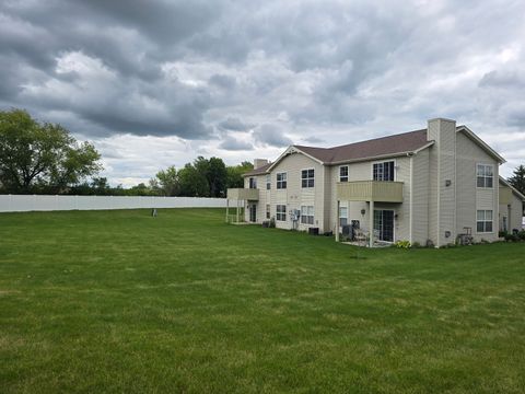 Tiny photo for 7716 Creek BND #2, Rockford, IL 61114 (MLS # 12682451)