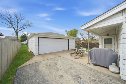Tiny photo for 10443 Medill Avenue, Melrose Park, IL 60164 (MLS # 12623613)