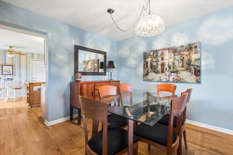 Tiny photo for 939 Brown Deer Drive, Westmont, IL 60559 (MLS # 12592307)