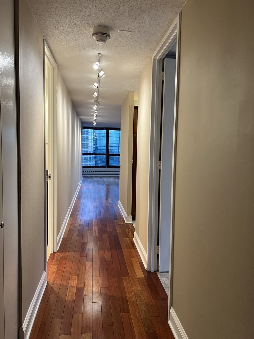 360 E Randolph Street 3507