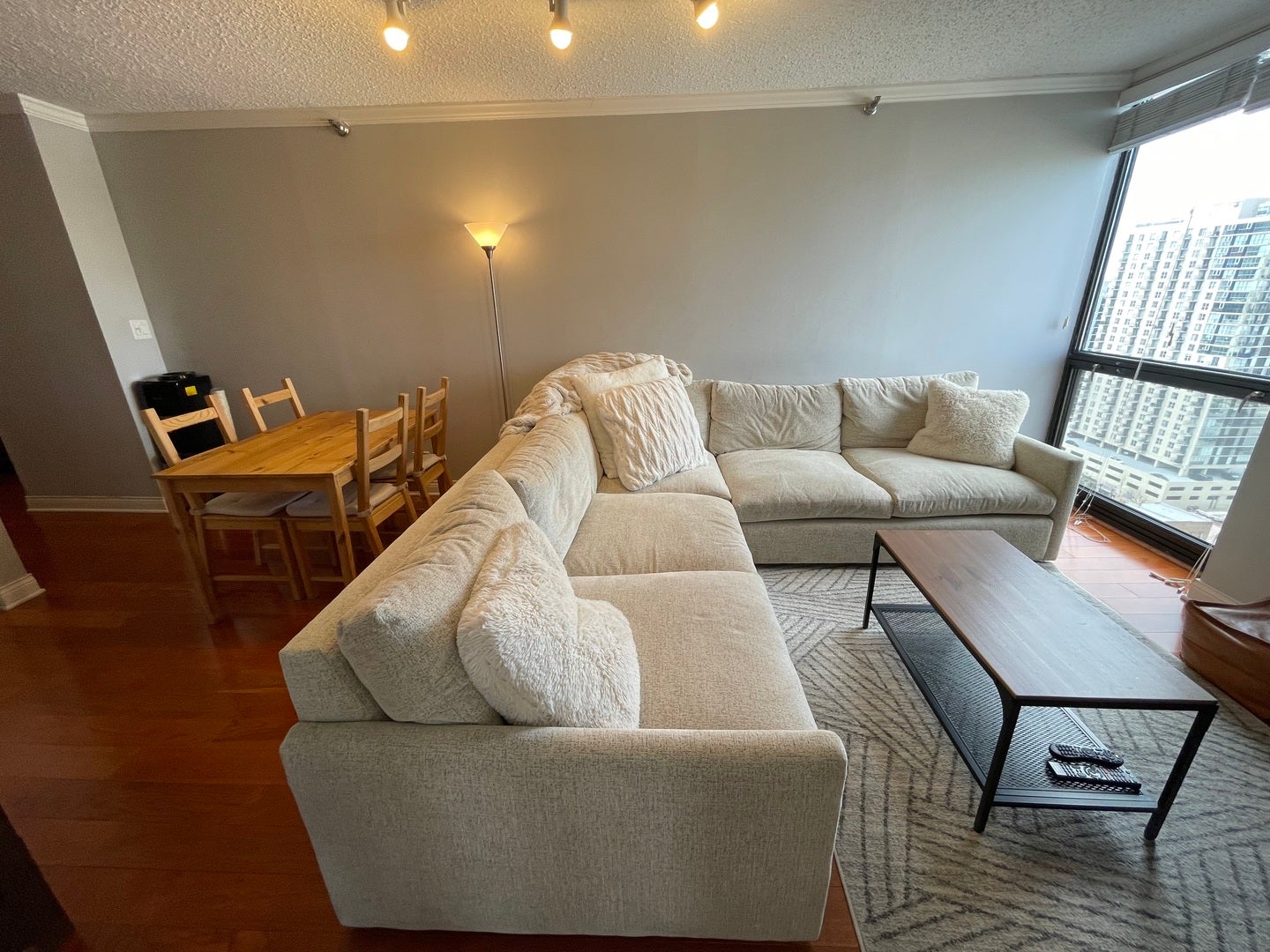 1122 N Clark Street 2404