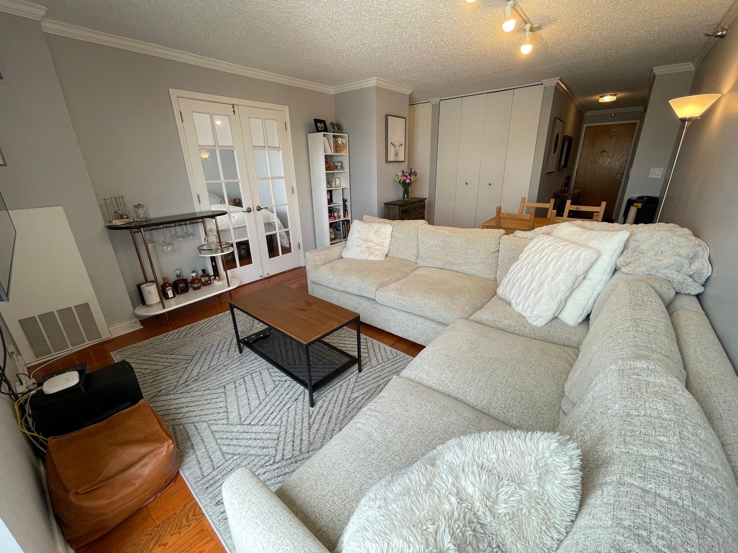 1122 N Clark Street 2404
