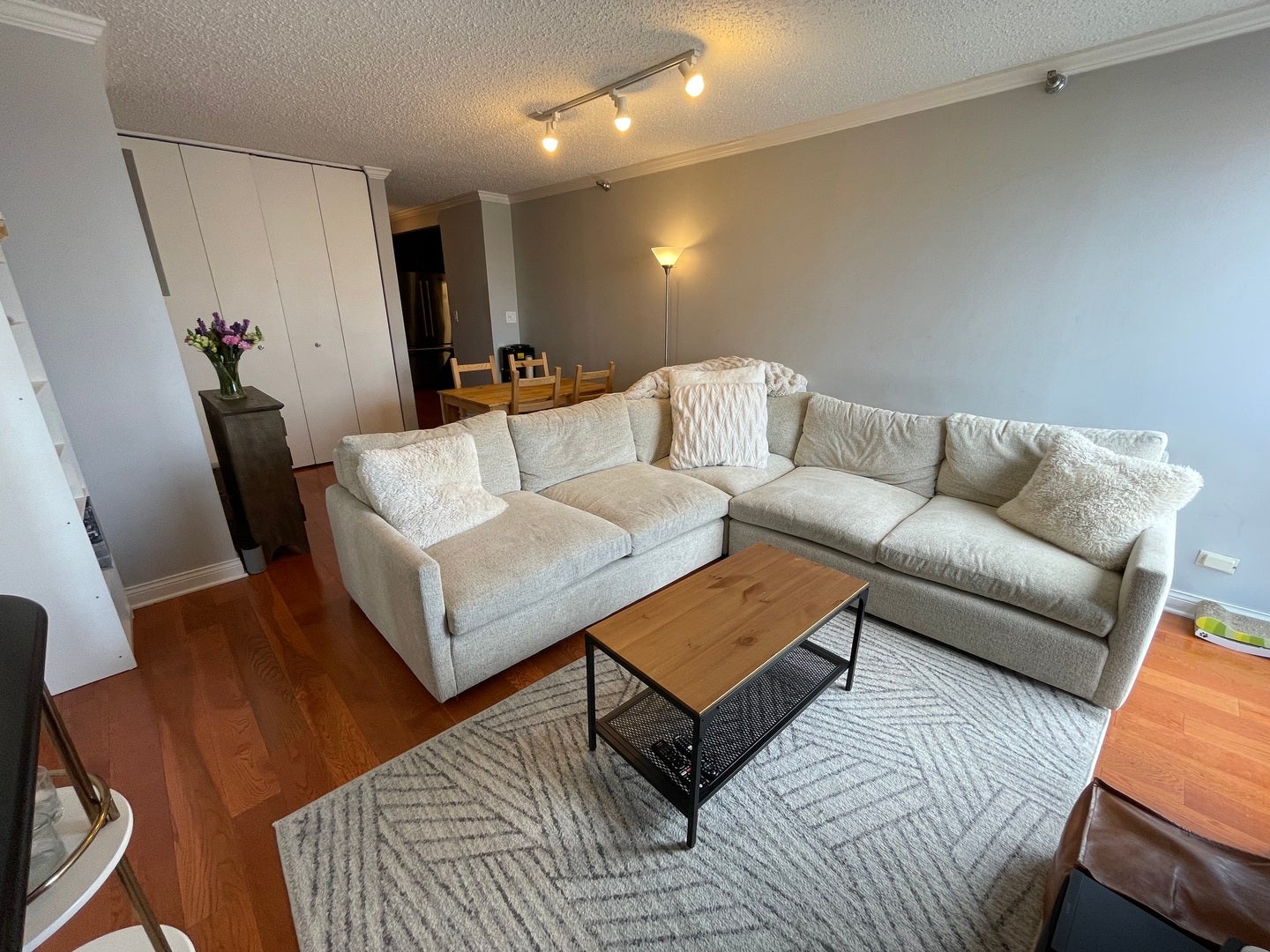 1122 N Clark Street 2404