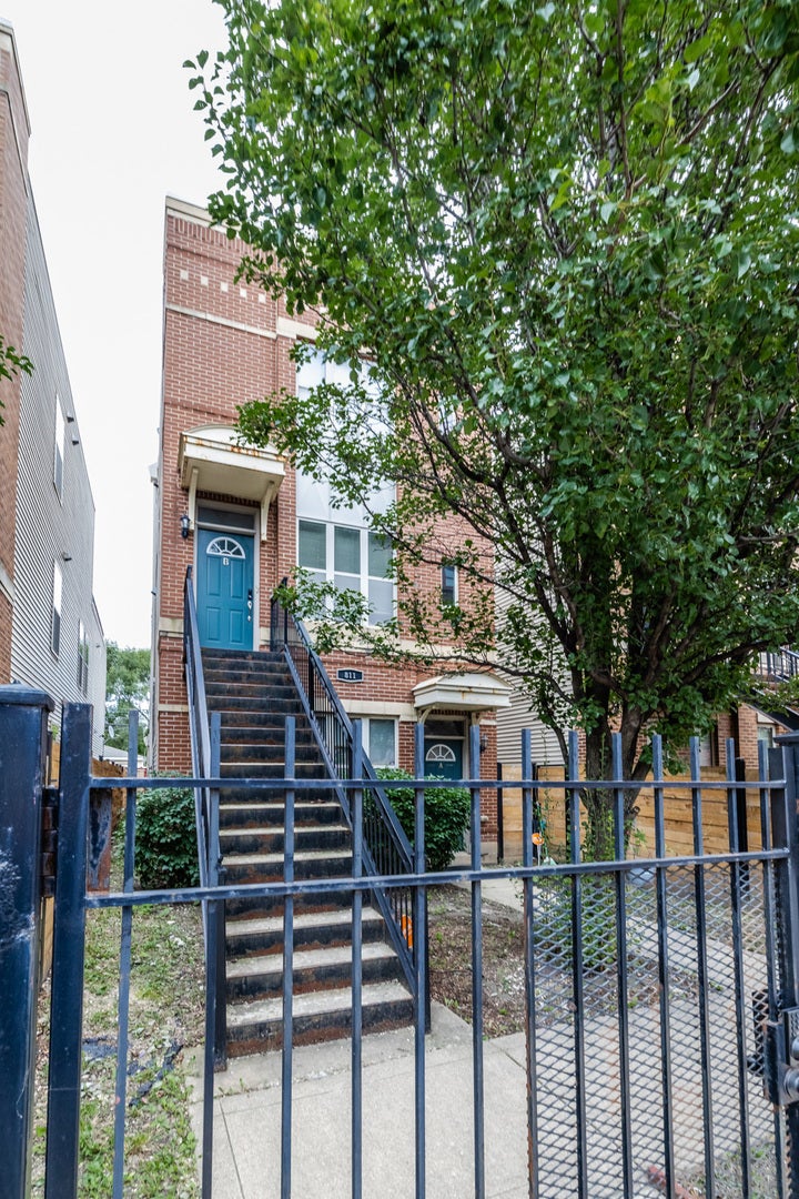 811 S Kedzie Avenue
