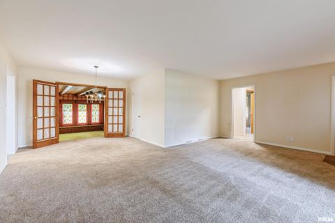 Tiny photo for 1136 BOBETTA Court, Clinton, IA 52732 (MLS # QC4265527)