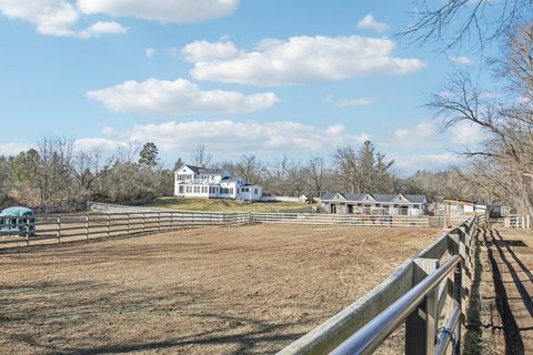 Tiny photo for 708 S Rose Farm Road, Woodstock, IL 60098 (MLS # 12570210)