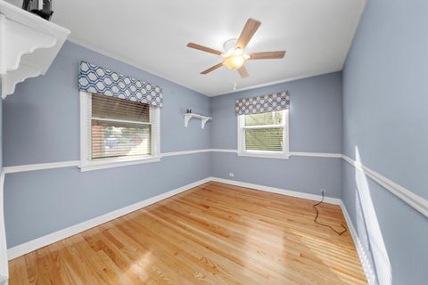 Tiny photo for Westchester, IL 60154 (MLS # 12517036)