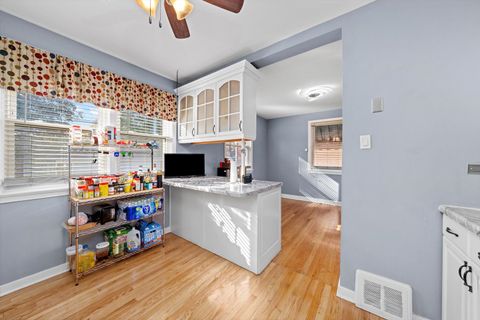 Tiny photo for Westchester, IL 60154 (MLS # 12517036)