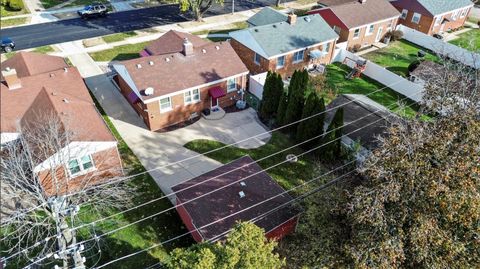 Tiny photo for Westchester, IL 60154 (MLS # 12517036)