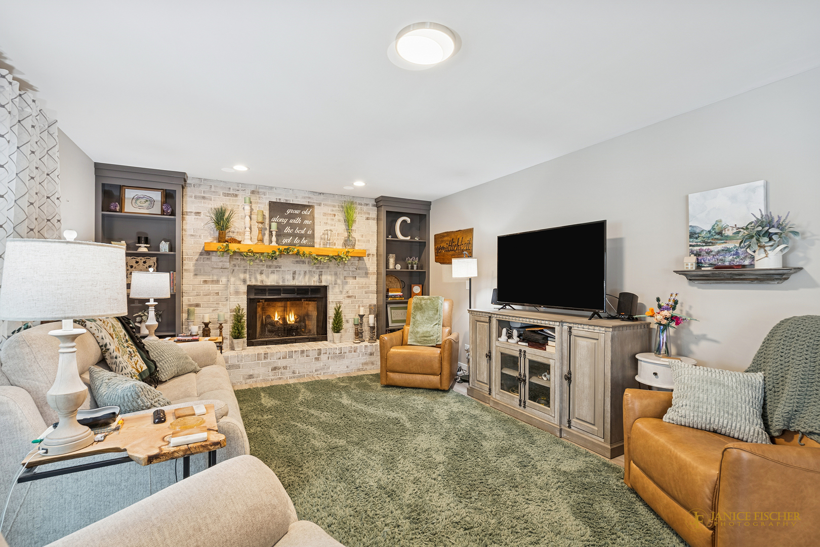 Gilberts, Illinois 60136, United States, 3 Bedrooms Bedrooms, ,3 BathroomsBathrooms,Residential,Active,252883