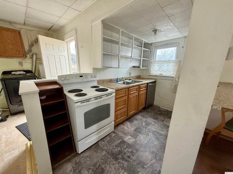 Tiny photo for 733 Buchanan, Carthage, IL 62321 (MLS # 12600036)