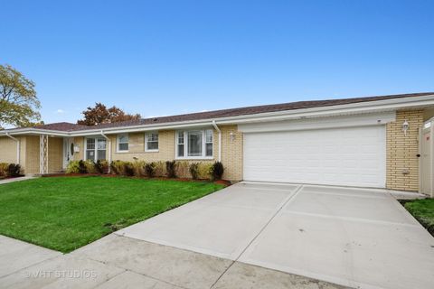 4141 Mulford Street Skokie IL 60076