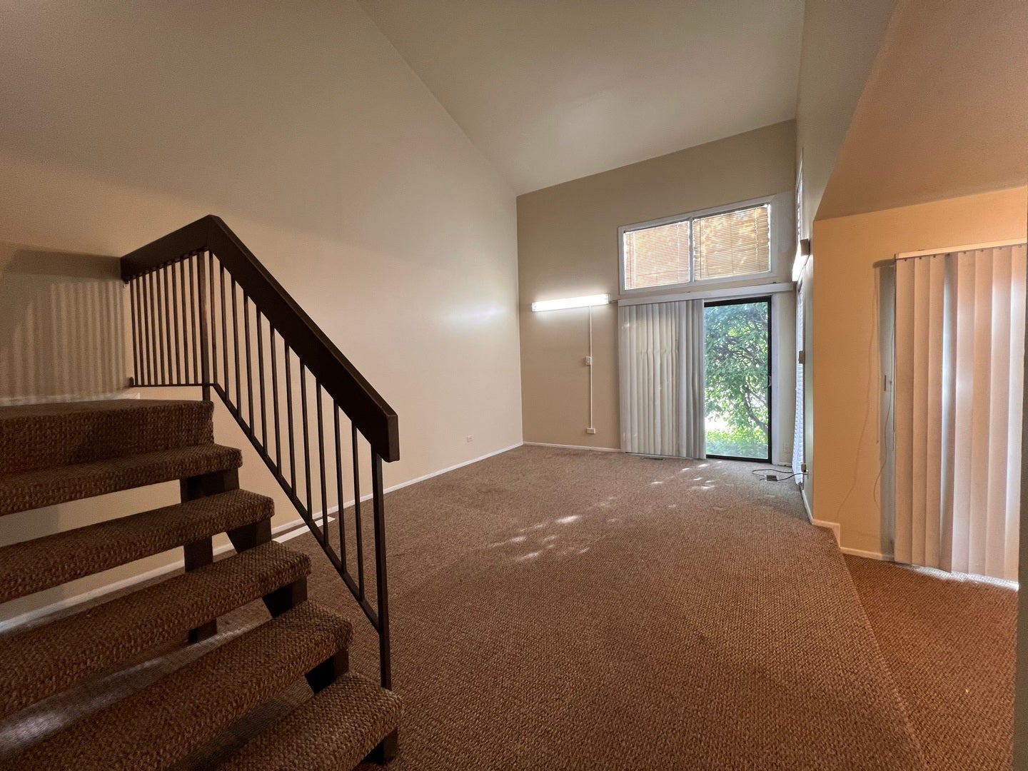 951 Wilshire Court 14-4