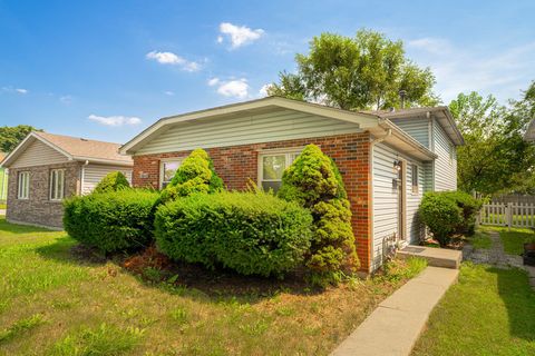 A home in Calumet Park