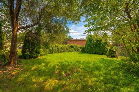 A home in Calumet Park