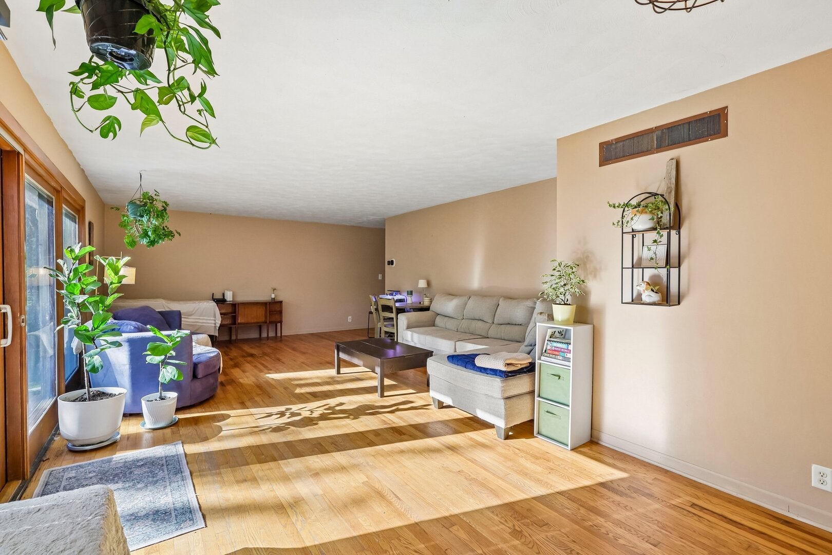 12302 Sunset Drive